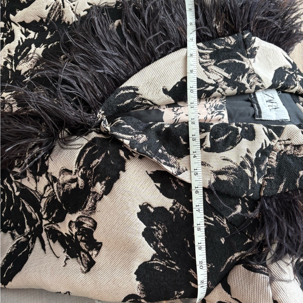 NWOT Zara Atelier Black and Cream Floral Coat - Picture 4 of 7